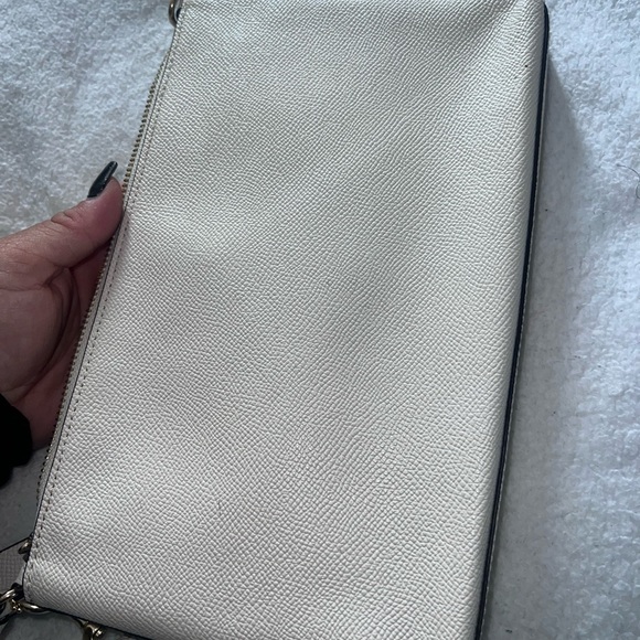 Coach wristlet - Picture 7 of 8